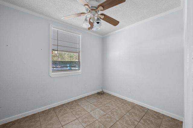 39 Will Kelly Avenue, Defuniak Springs, FL 32433