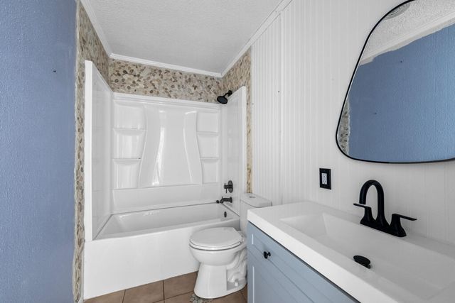 39 Will Kelly Avenue, Defuniak Springs, FL 32433