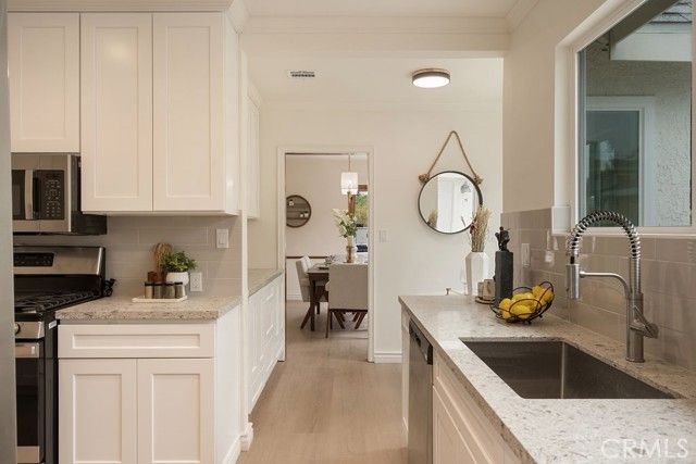 2070 El Sereno, Pasadena, CA 91103