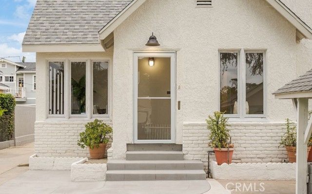 2070 El Sereno, Pasadena, CA 91103