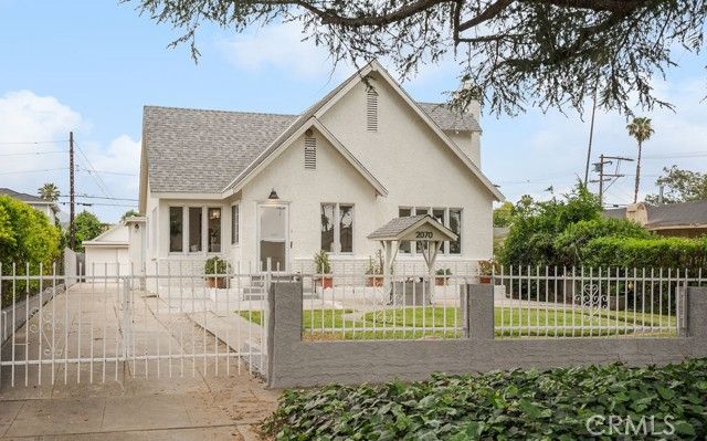 2070 El Sereno, Pasadena, CA 91103