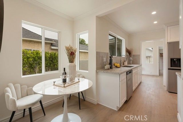2070 El Sereno, Pasadena, CA 91103