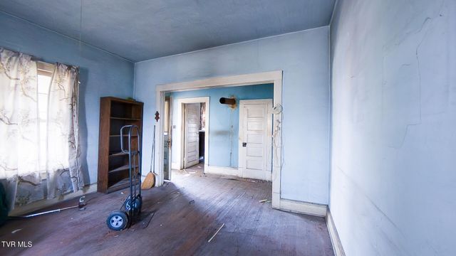 104 Lakeview Street, Bristol, TN 37620