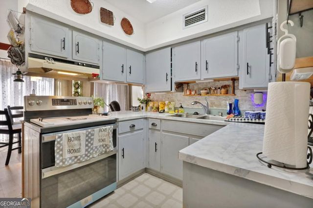 2505 Odum Road South, Odum, GA 31555