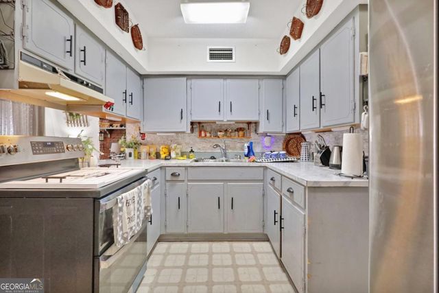 2505 Odum Road South, Odum, GA 31555