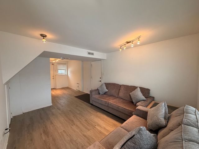 7503 161st Place, Tinley Park, IL 60477