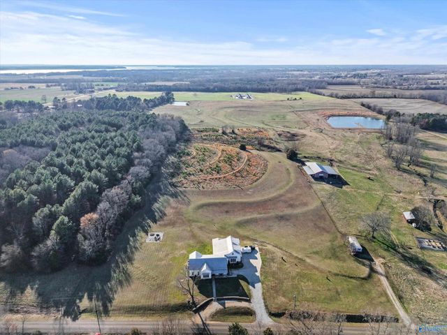 14879 Gordon Road, Athens, AL 35611