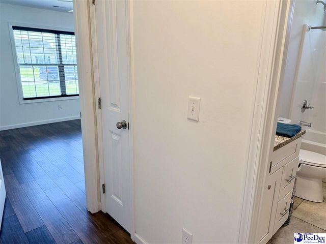 4052 Milan Rd, Florence, SC 29506