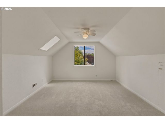 1572 MCKINLEY Ct, Eugene, OR 97402