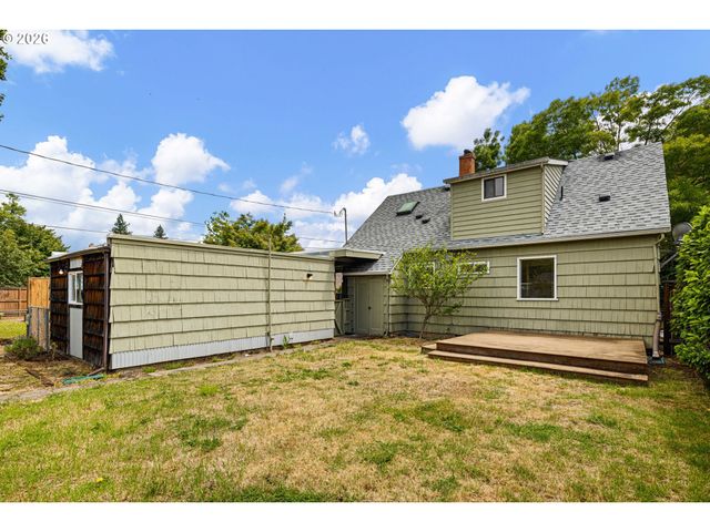 1572 MCKINLEY Ct, Eugene, OR 97402
