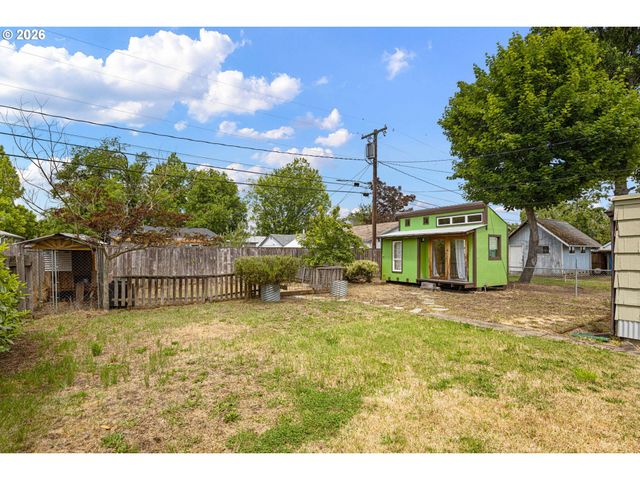 1572 MCKINLEY Ct, Eugene, OR 97402
