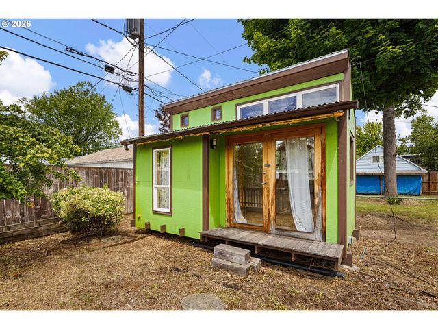 1572 MCKINLEY Ct, Eugene, OR 97402
