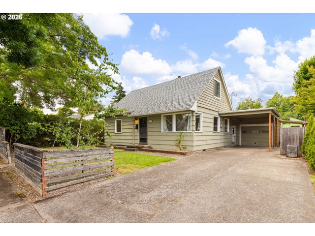 1572 MCKINLEY Ct, Eugene, OR 97402