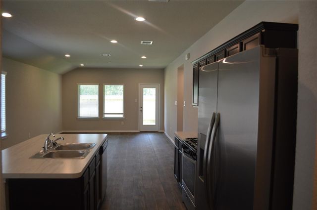 16817 Lonely Pines, Conroe, TX 77302