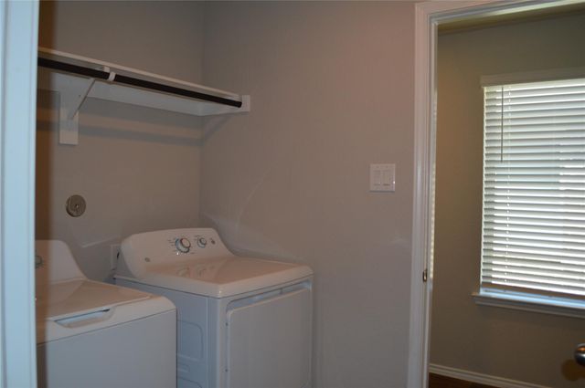 16817 Lonely Pines, Conroe, TX 77302