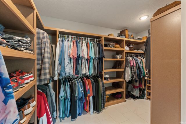 51469 Autumn Ridge Drive, Granger, IN 46530