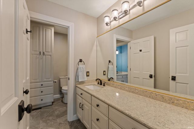 51469 Autumn Ridge Drive, Granger, IN 46530