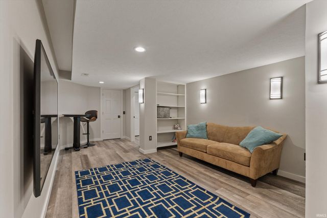 51469 Autumn Ridge Drive, Granger, IN 46530