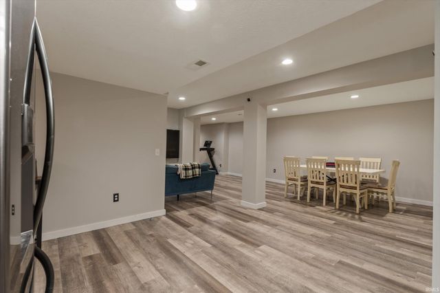 51469 Autumn Ridge Drive, Granger, IN 46530