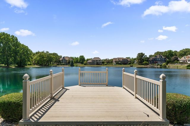 51469 Autumn Ridge Drive, Granger, IN 46530
