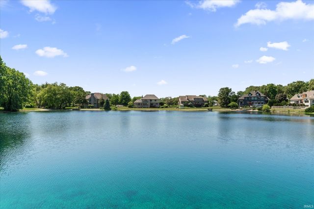 51469 Autumn Ridge Drive, Granger, IN 46530
