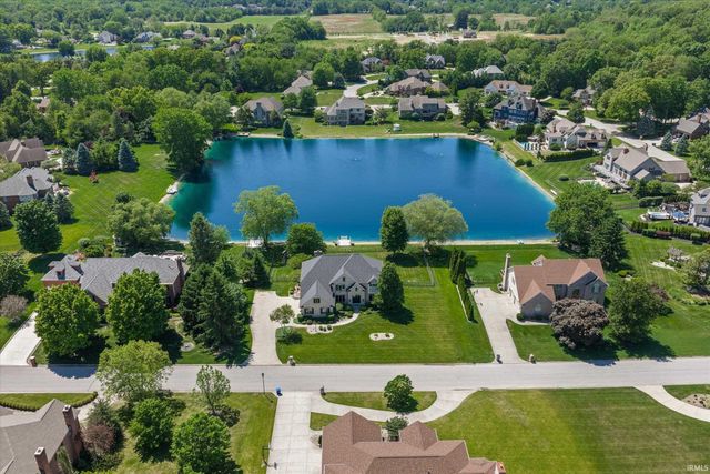 51469 Autumn Ridge Drive, Granger, IN 46530