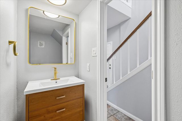 7447 Cambridge Street 32, Houston, TX 77054