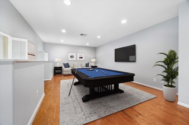 7447 Cambridge Street 32, Houston, TX 77054