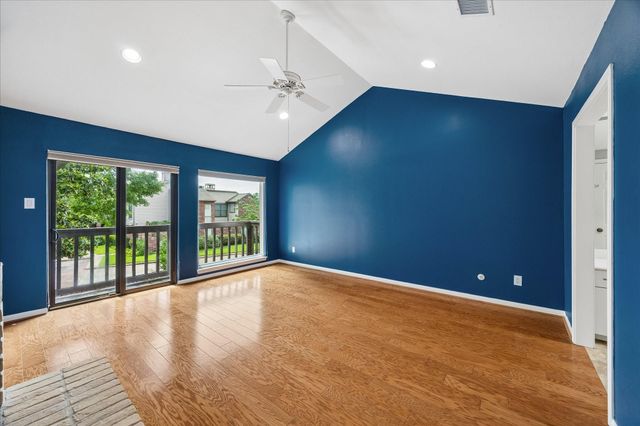 7447 Cambridge Street 32, Houston, TX 77054