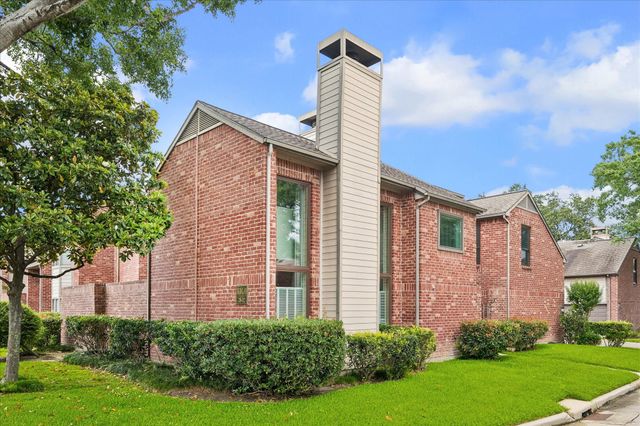 7447 Cambridge Street 32, Houston, TX 77054