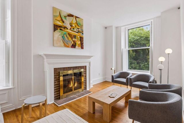 16 Grove Street 16B, Minneapolis, MN 55401