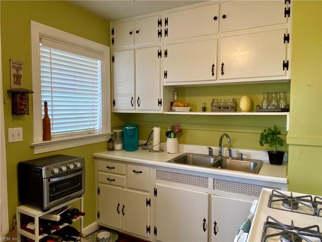 756 W Ocean View AVE, Norfolk, VA 23503