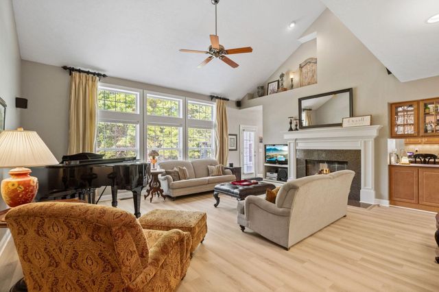 5852 Dunheath Loop, Dublin, OH 43016