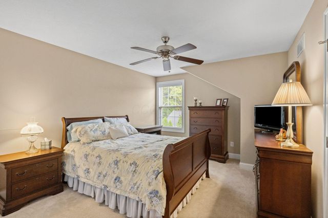 5852 Dunheath Loop, Dublin, OH 43016