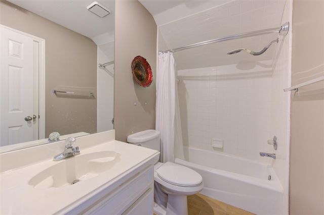 5001 Beech Street, Bellaire, TX 77401