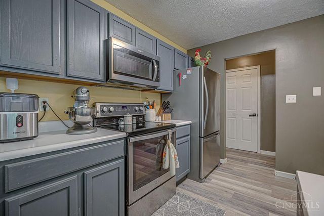 516 Delaware Crossing, Trenton, OH 45067