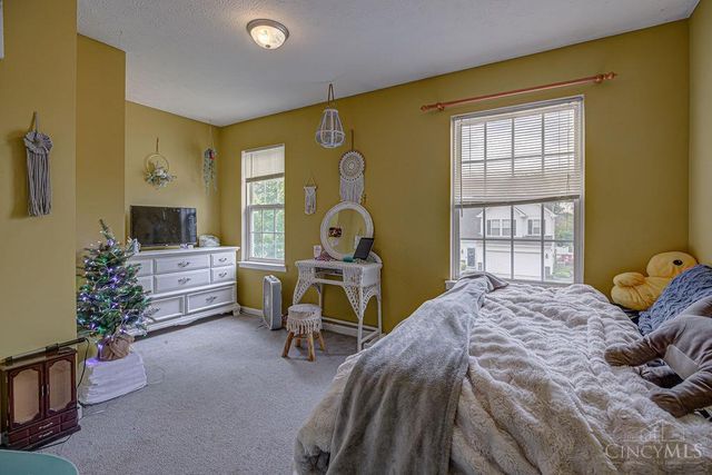 516 Delaware Crossing, Trenton, OH 45067