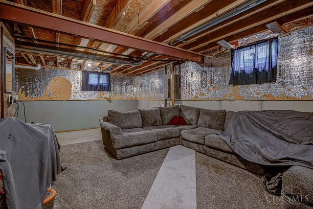 516 Delaware Crossing, Trenton, OH 45067