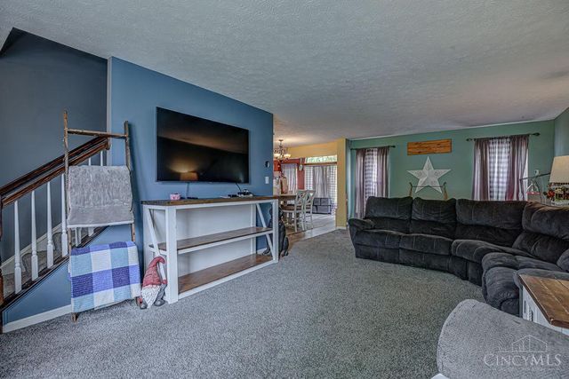516 Delaware Crossing, Trenton, OH 45067