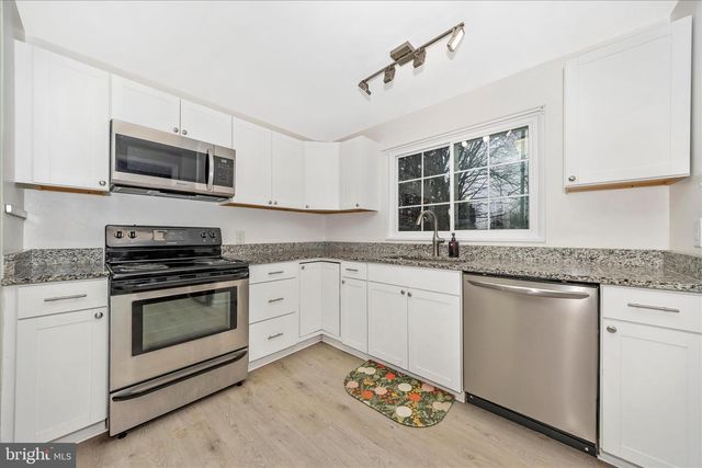 1230 CRESCENT RD, Hagerstown, MD 21742