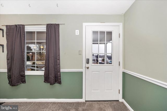 1230 CRESCENT RD, Hagerstown, MD 21742