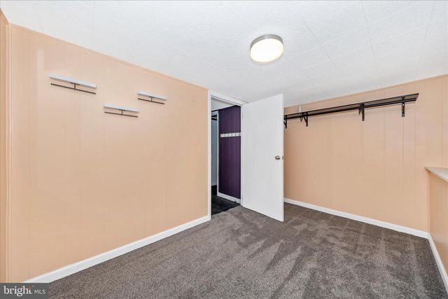 1230 CRESCENT RD, Hagerstown, MD 21742