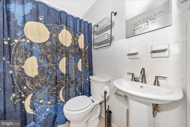 1230 CRESCENT RD, Hagerstown, MD 21742