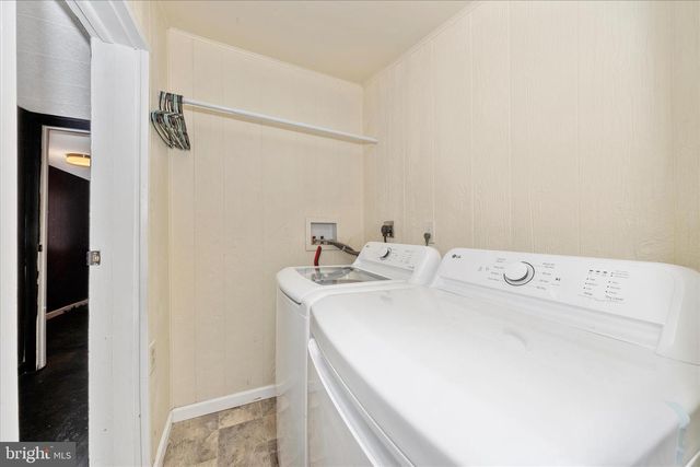 1230 CRESCENT RD, Hagerstown, MD 21742