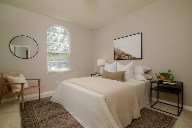 9465 Triathlon Ln, Elk Grove, CA 95758