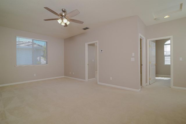 9465 Triathlon Ln, Elk Grove, CA 95758