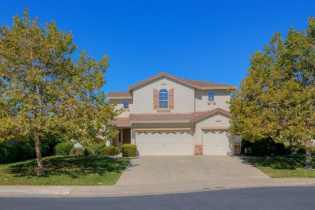 9465 Triathlon Ln, Elk Grove, CA 95758
