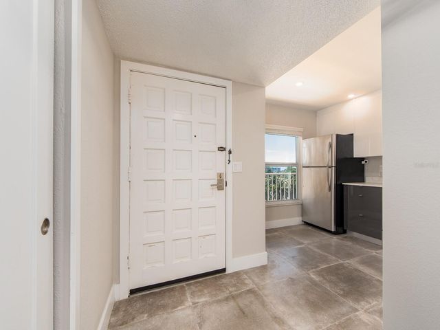 105 ISLAND WAY 143, Clearwater, FL 33767