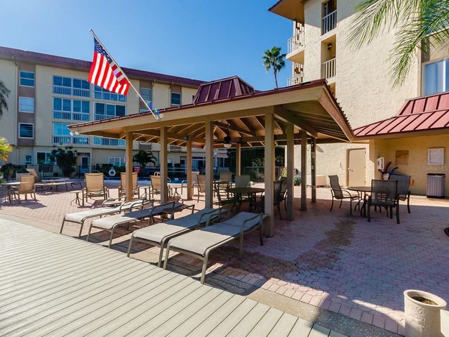 105 ISLAND WAY 143, Clearwater, FL 33767