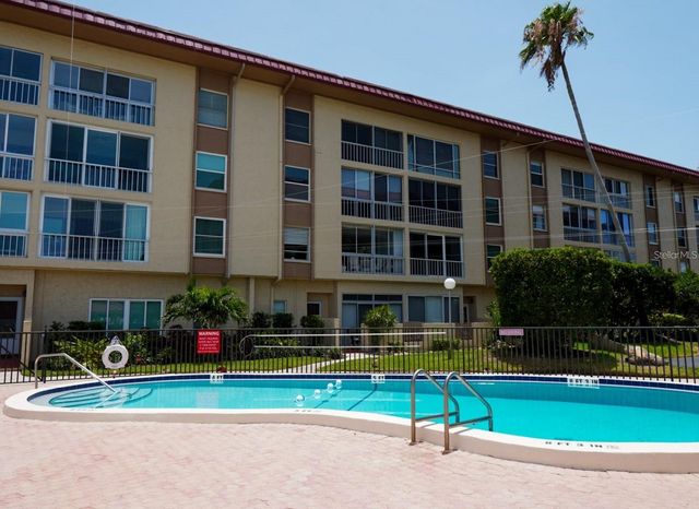 105 ISLAND WAY 143, Clearwater, FL 33767